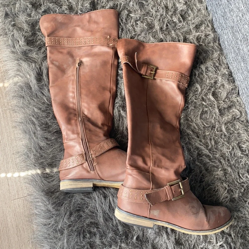 Fall boots - Picture 2 of 2